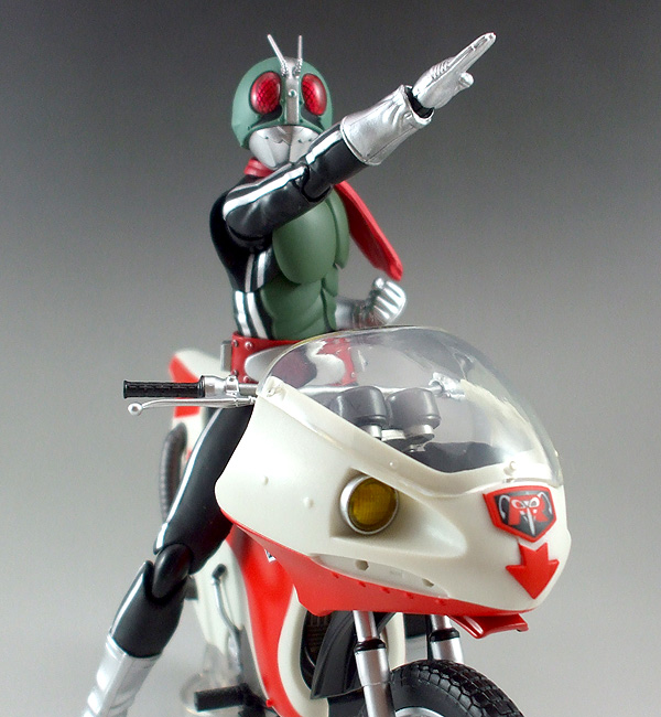 BANDAI - S.H.Figuarts(フィギュアーツ) 仮面ライダー新1号&新